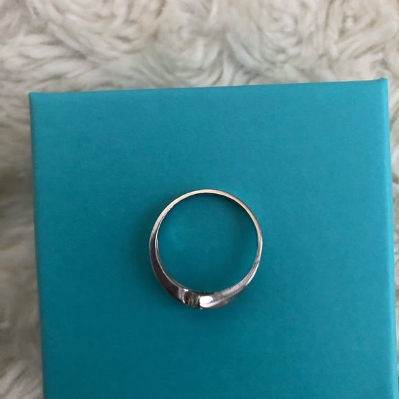 3 diamond promise ring - Picture 6 of 8